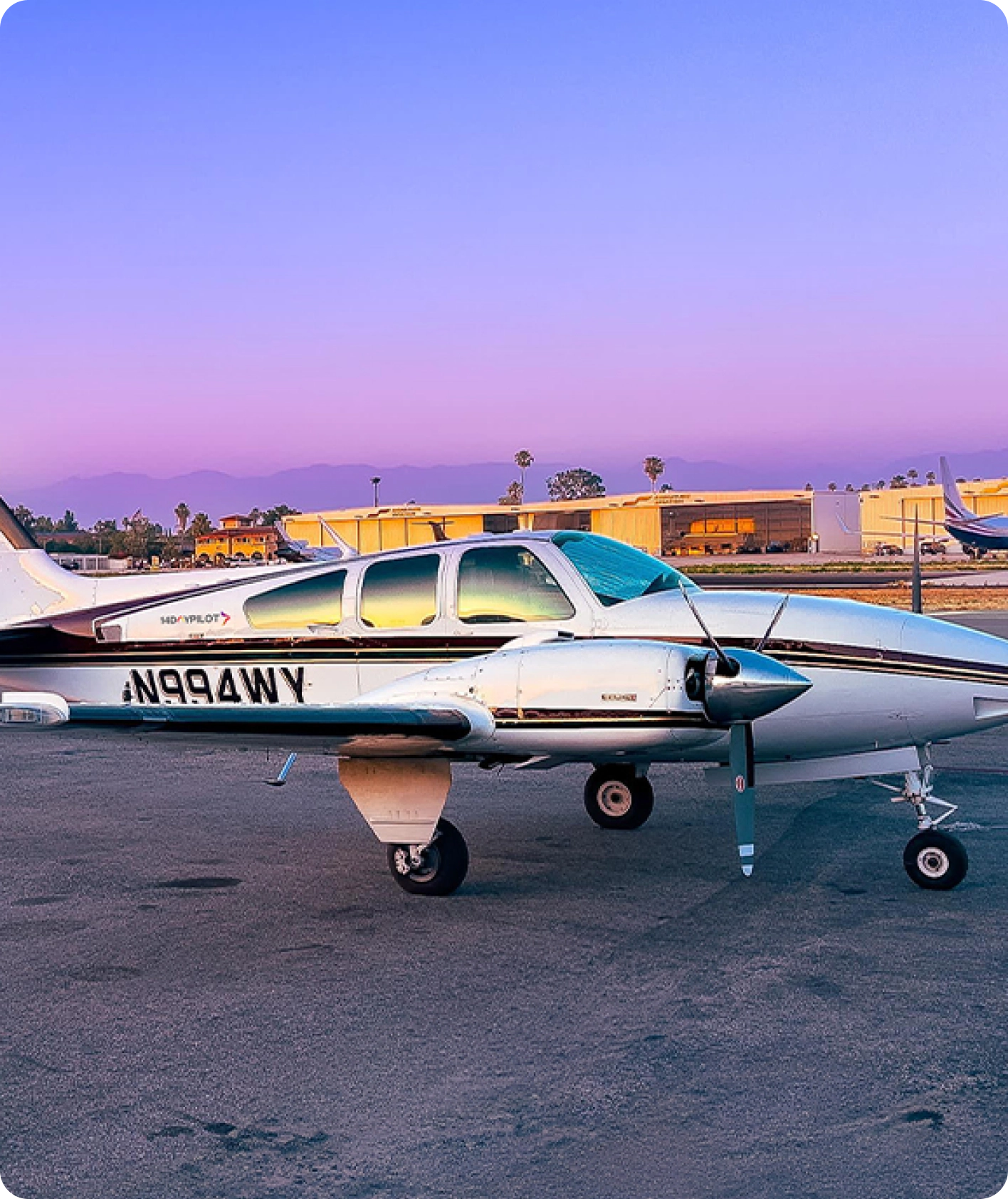 N994WY Aircraft View 1